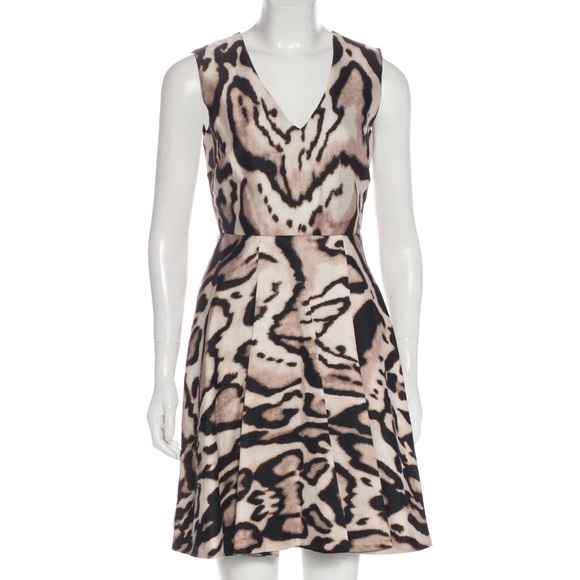 Diane von Furstenberg - Picture 1 of 4